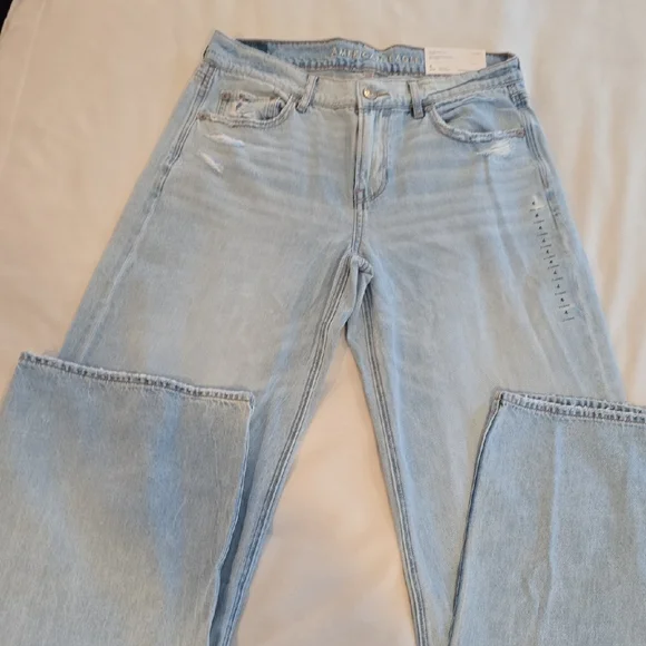 NWT American Eagle Outfitters Light Blue Skater Jeans - Picture 1 of 13
